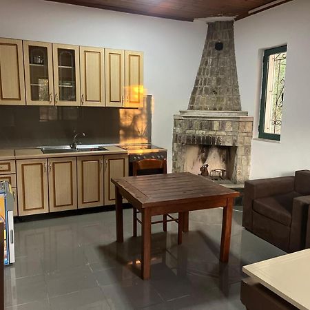 Nadir Bej Holiday Haus Shkodra Exterior foto